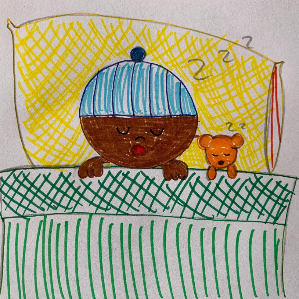 Slapend kindje met teddybeer